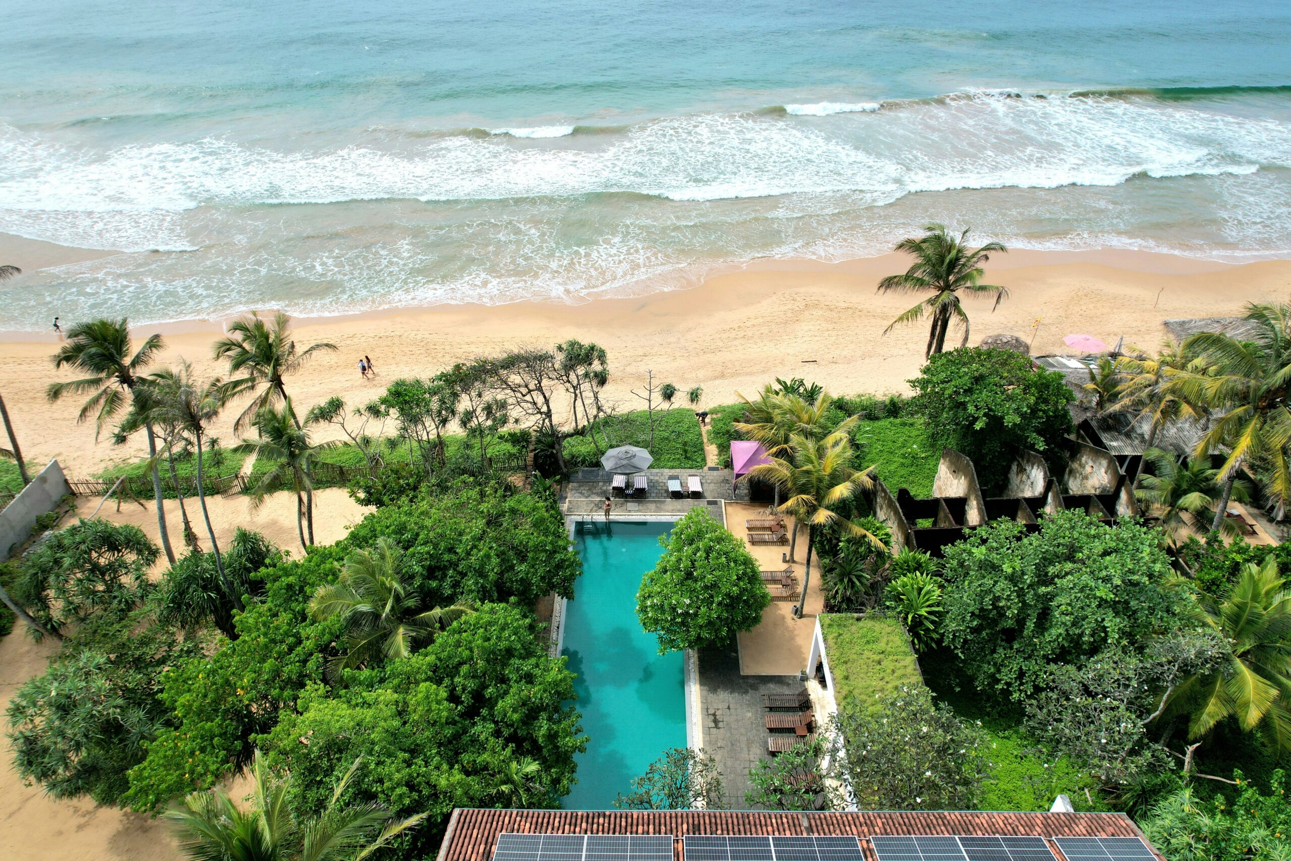 Infinity pool at Casa Coral overlooking the Caribbean Sea